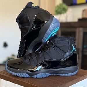 Jordan 11 “Gamma” size 9